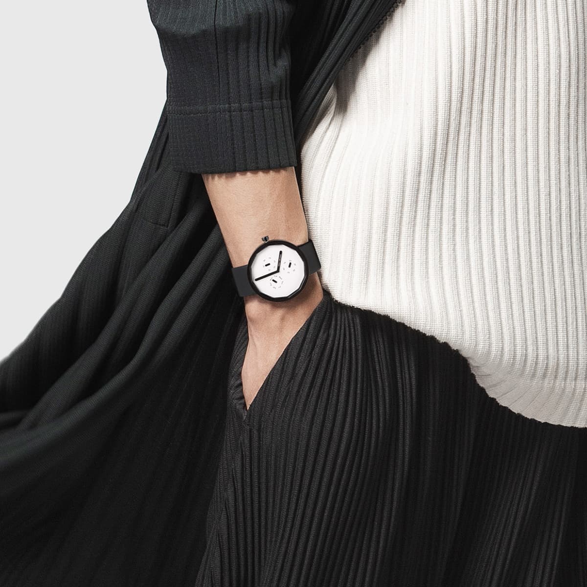 Часы ISSEY MIYAKE TW 30 38mm SILAP008 - изображение 3