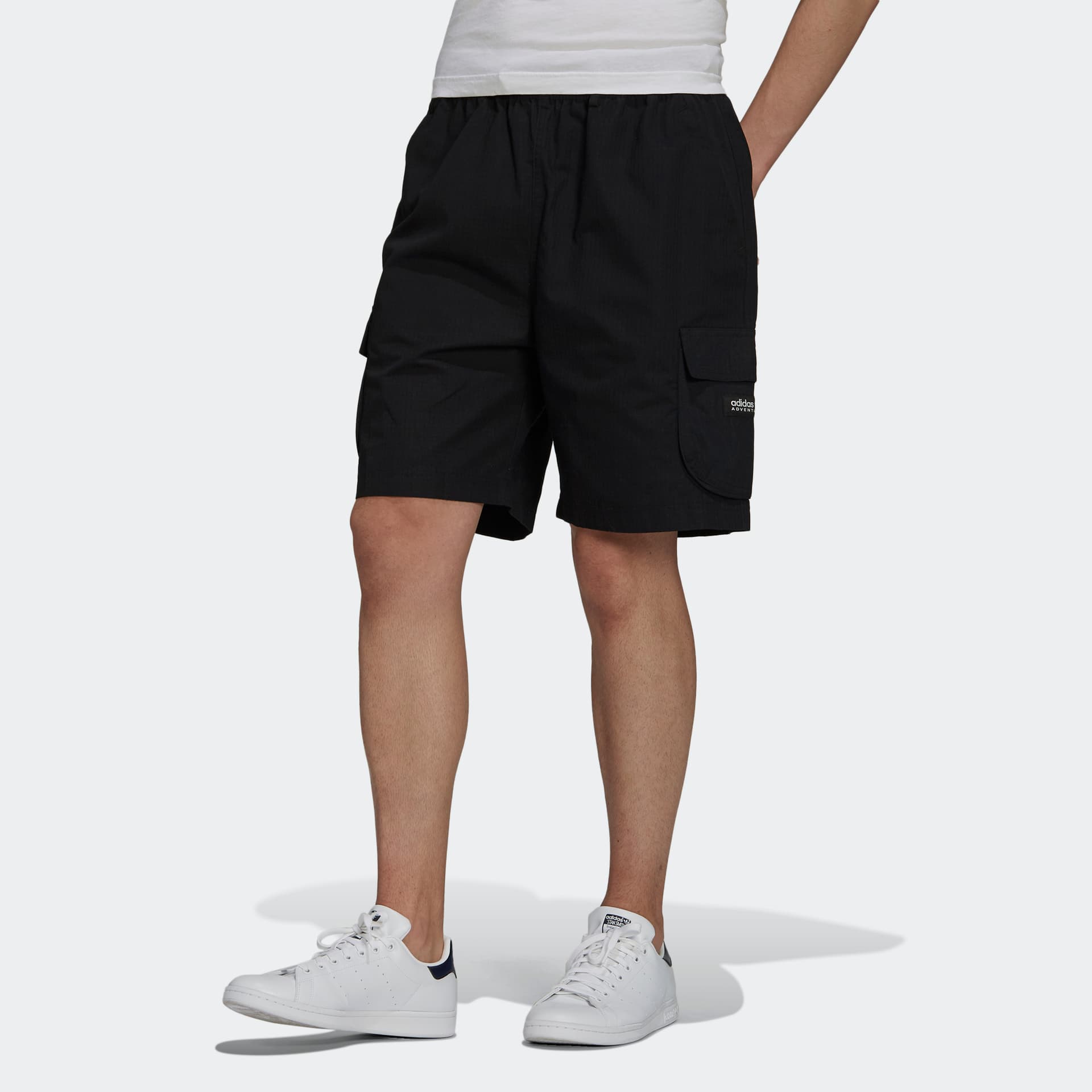 Тренировочные штаны adidas Originals Cargo Shorts - изображение 2
