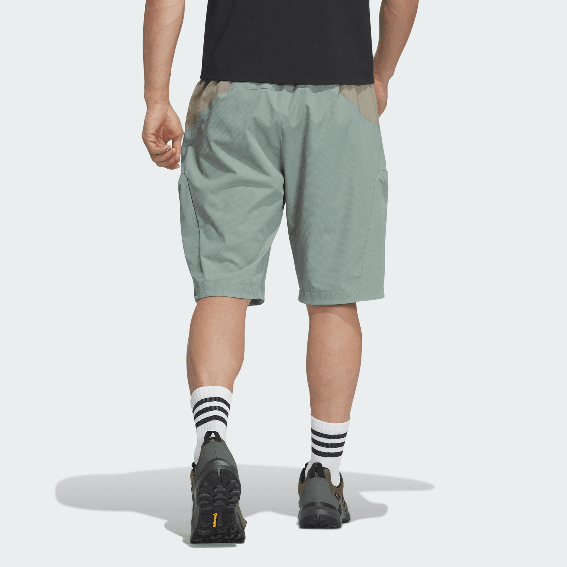 Тренировочные штаны adidas Campyx Shorts Logo - изображение 3