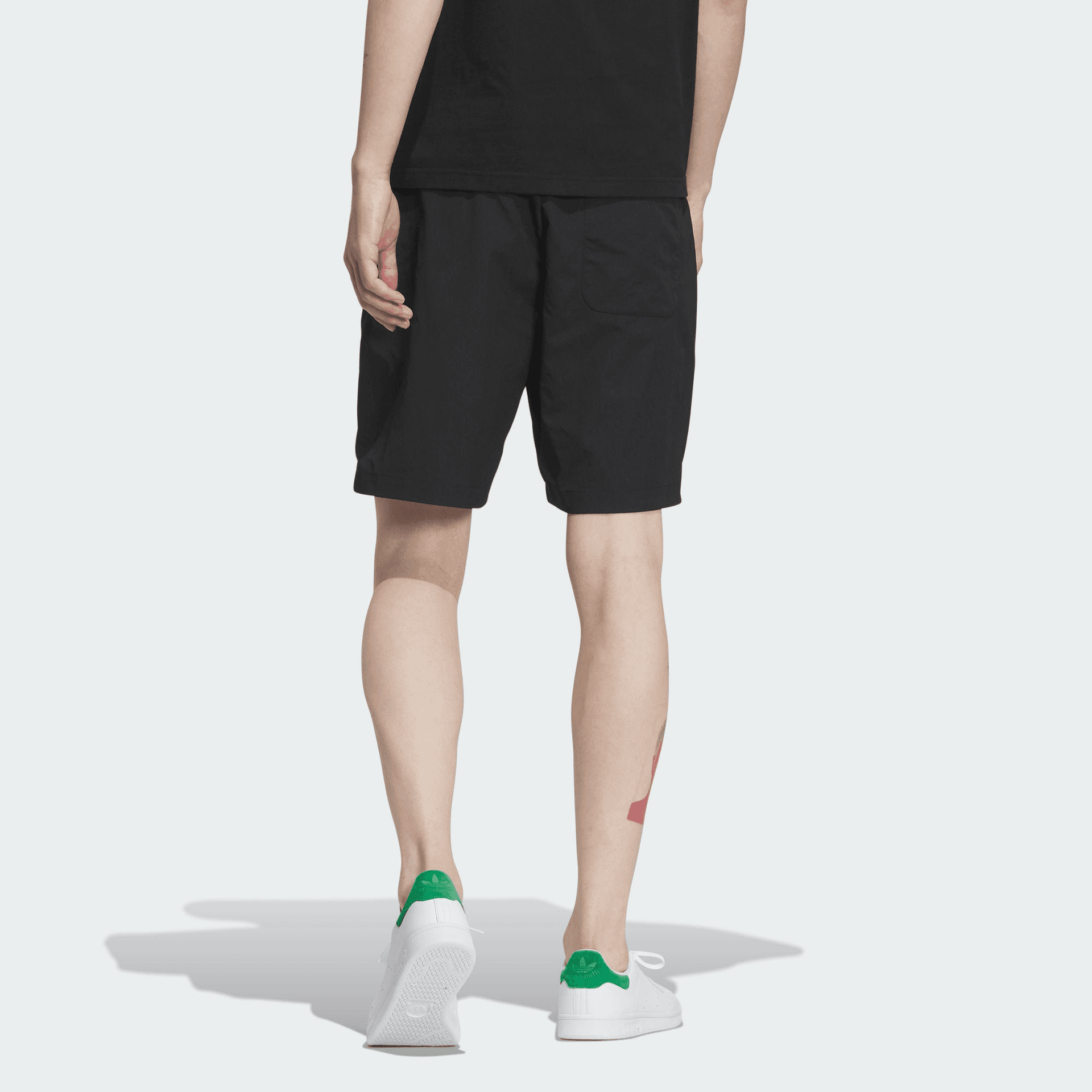 Тренировочные штаны adidas Originals Woven Shorts - изображение 3