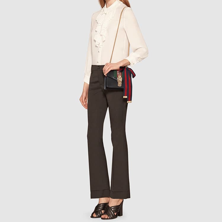 Сумка через плечо Gucci Sylvie Mini Black - изображение 7