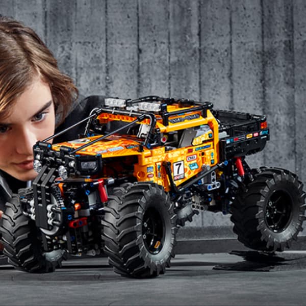 Конструктор LEGO Technic 42099 - изображение 6