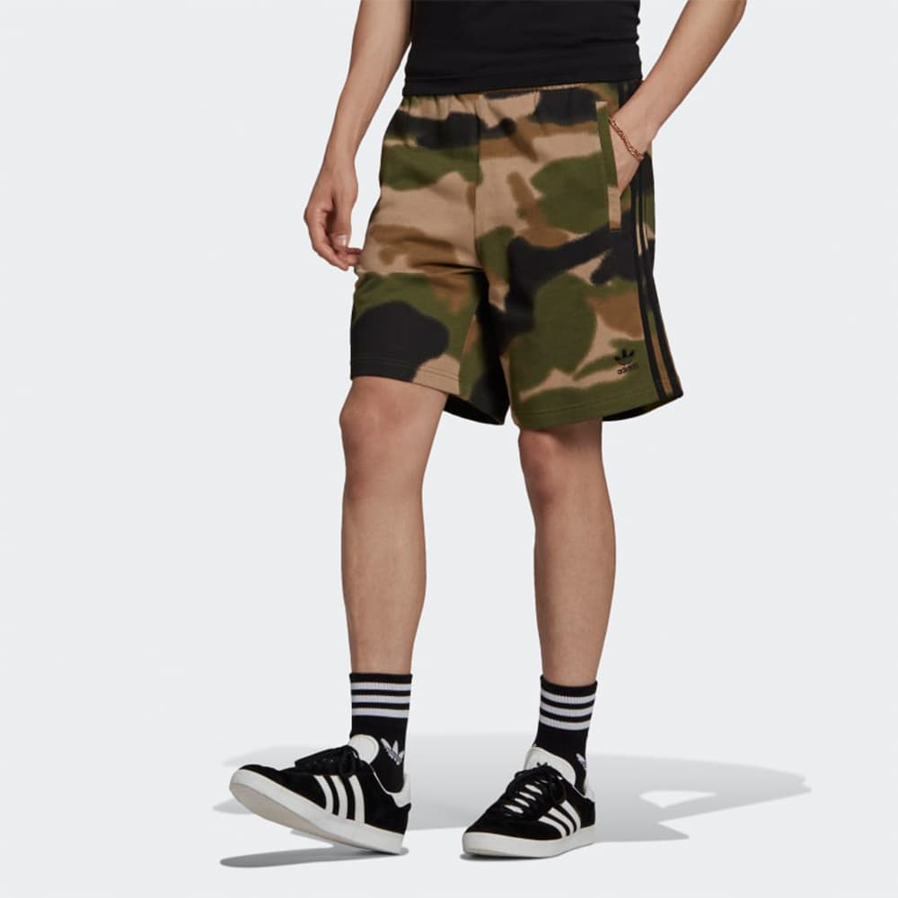 Шорты adidas Originals Camo Shorts - изображение 2