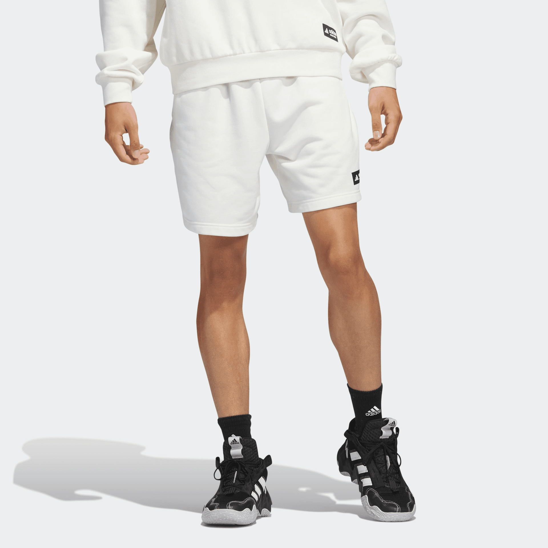 Баскетбольные шорты adidas Legends Shorts Logo - изображение 3