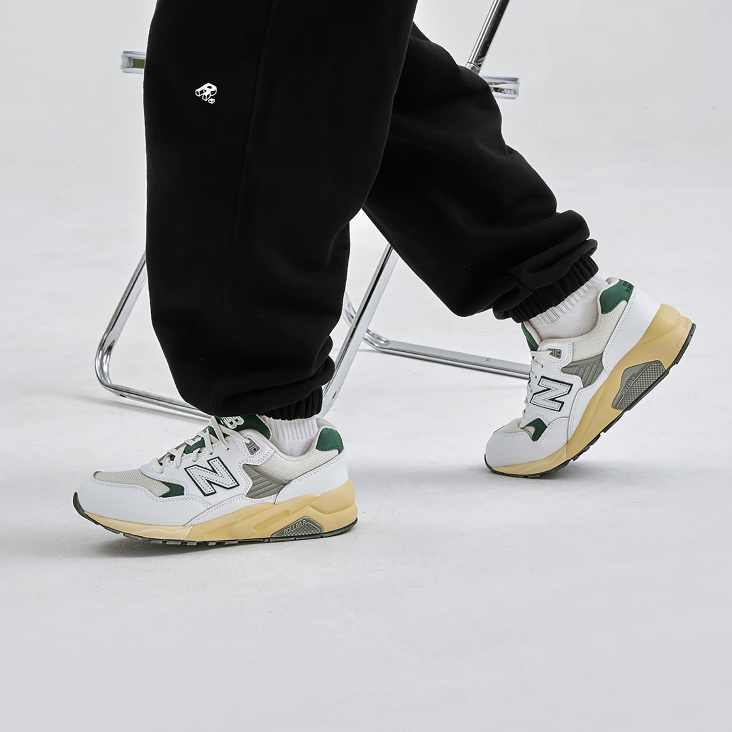 Кроссовки для бега New Balance 580 White Green Yellow - изображение 9