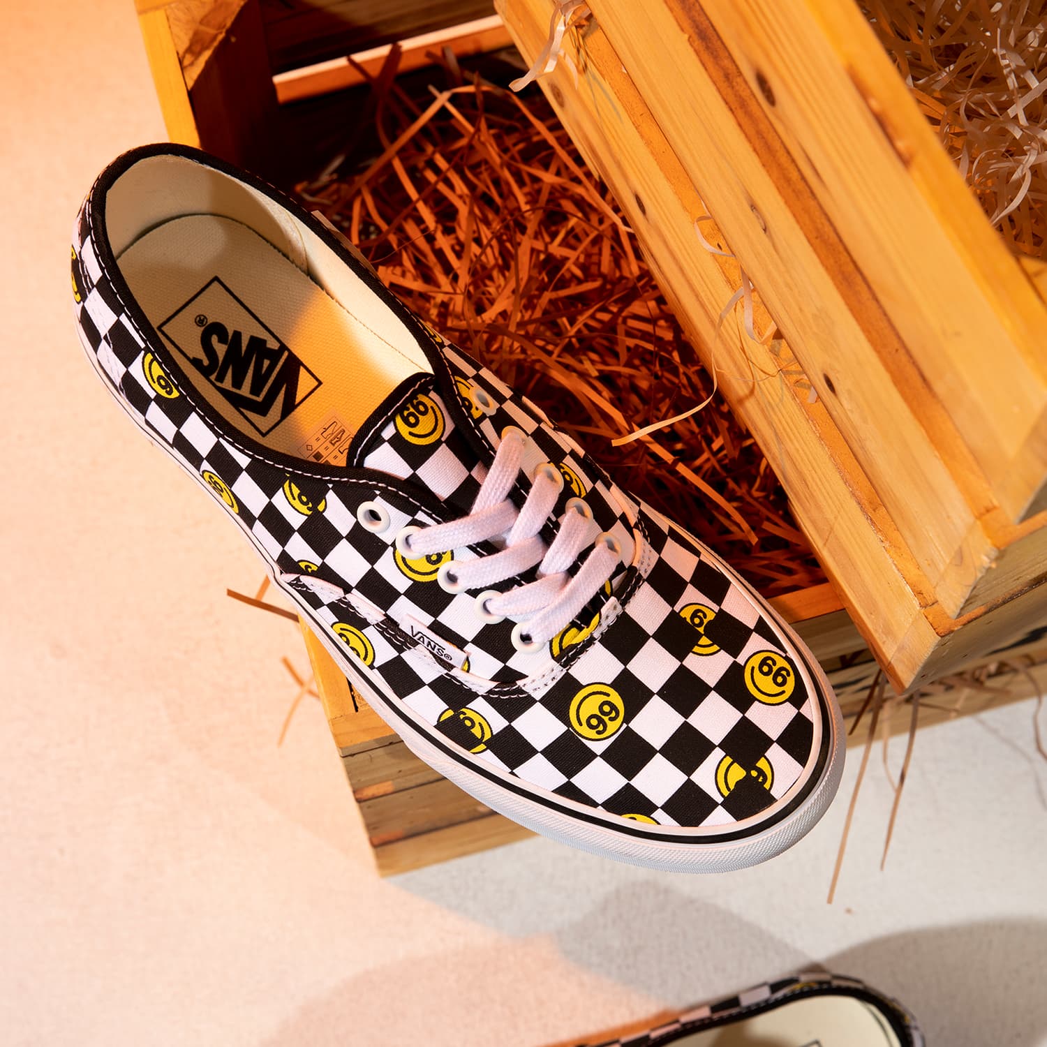 Кеды Vans Authentic Smiley Print - изображение 6