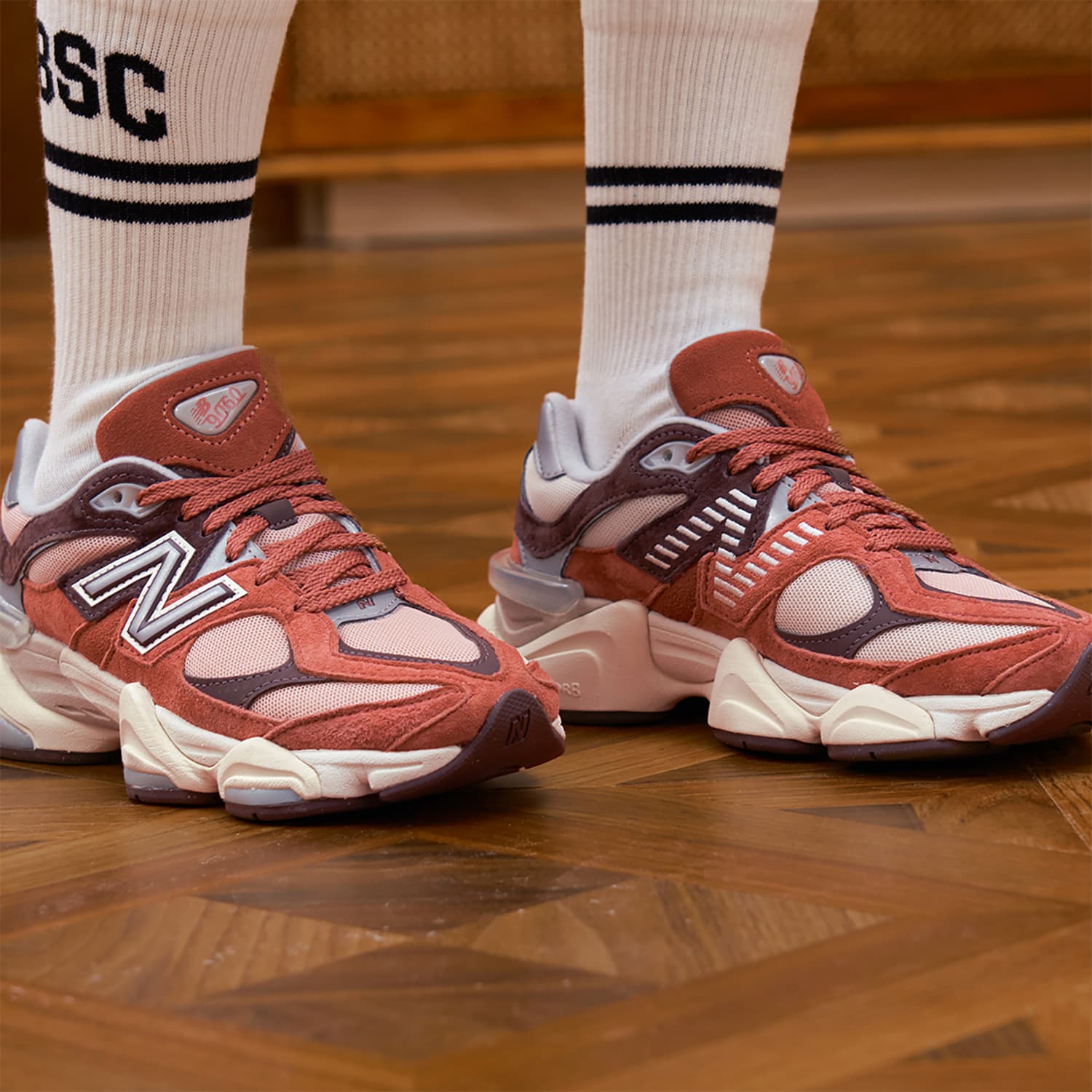 Кроссовки New Balance 9060 Brick Red - изображение 8
