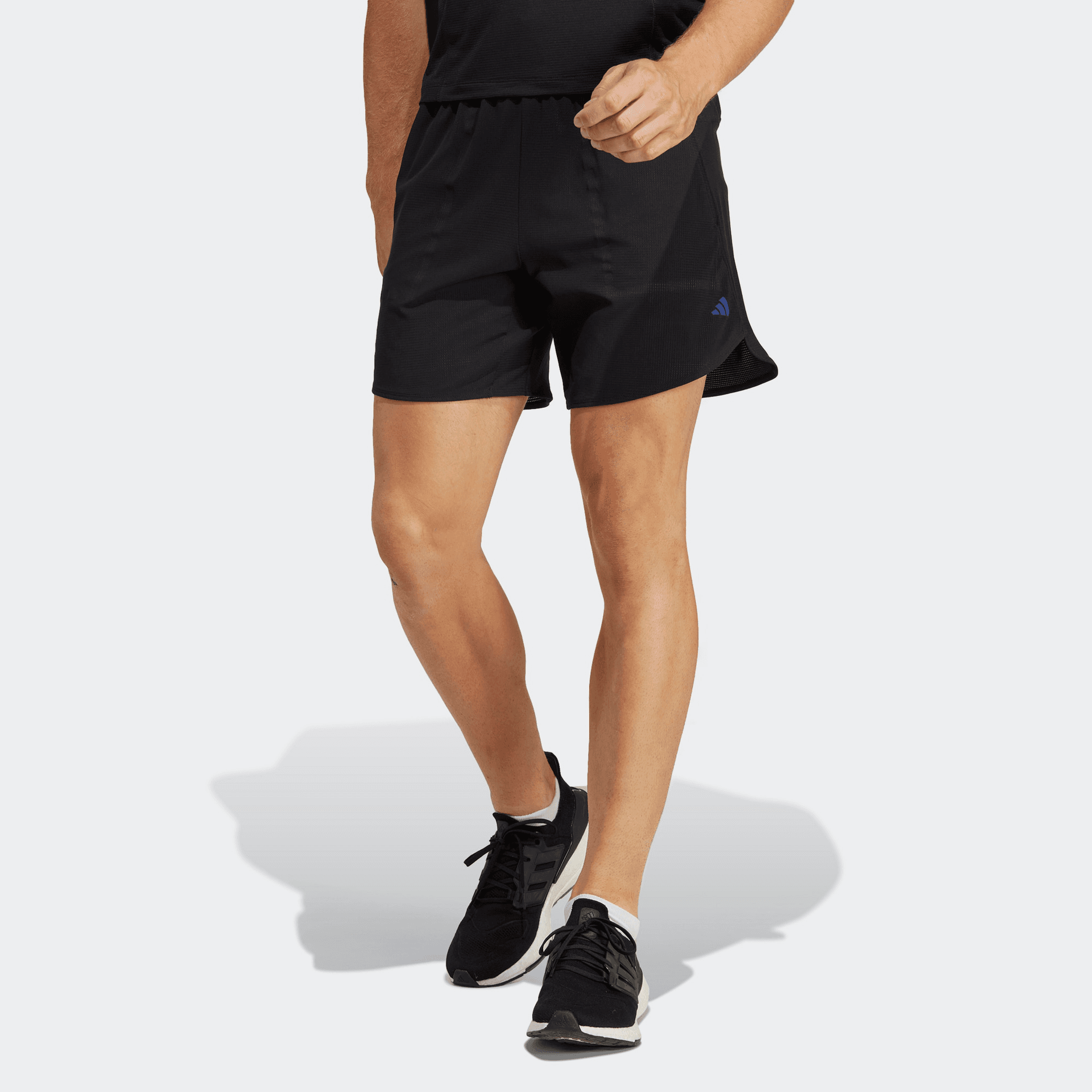 Тренировочные штаны adidas Designed For Hiit Shorts - изображение 3