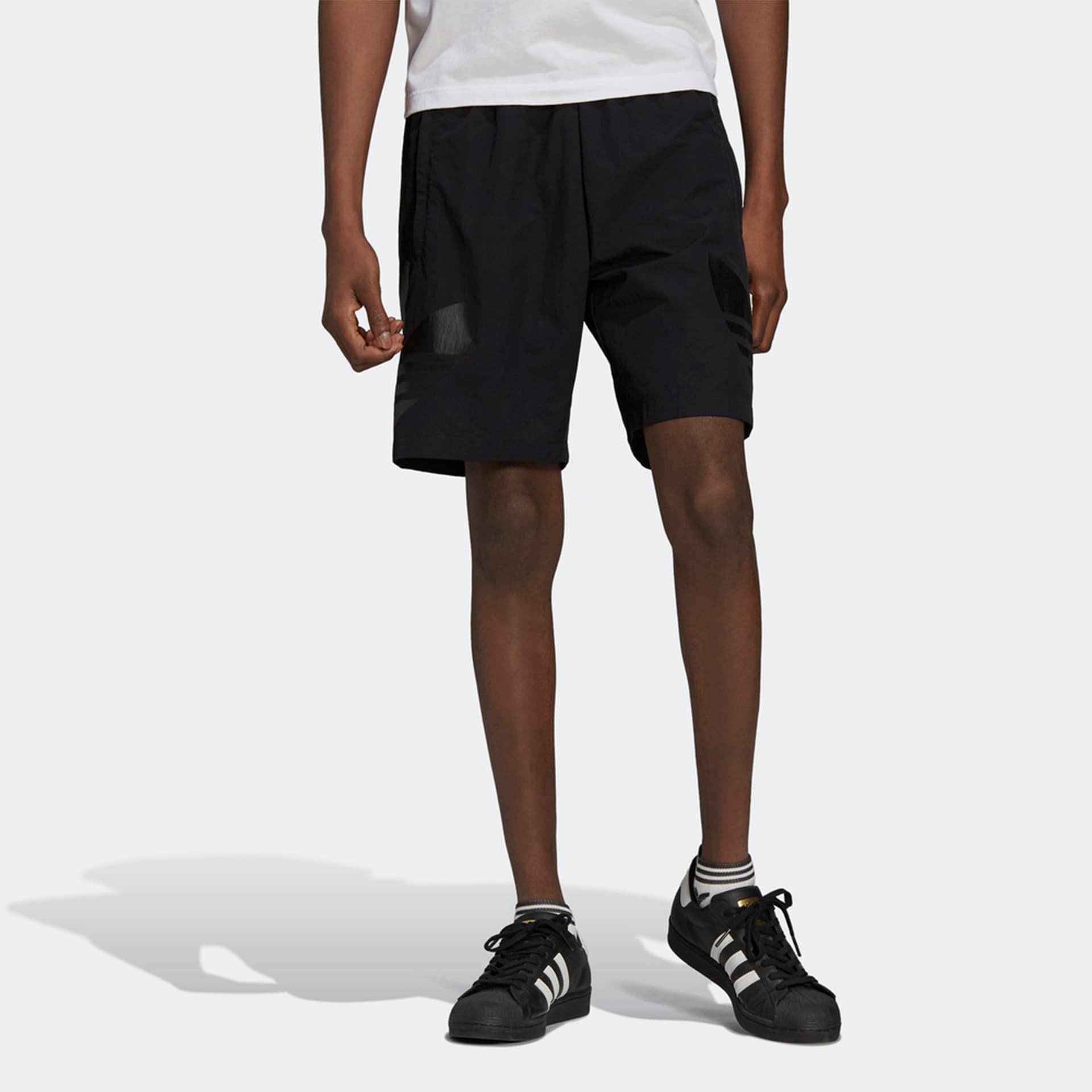 Тренировочные штаны adidas Tricolor Short2 - изображение 5