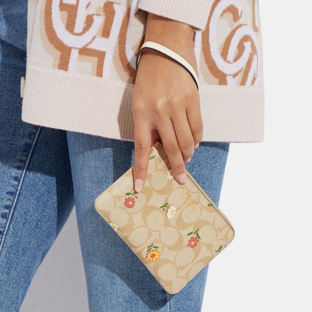 Сумка COACH Corner Zip 16 - изображение 4