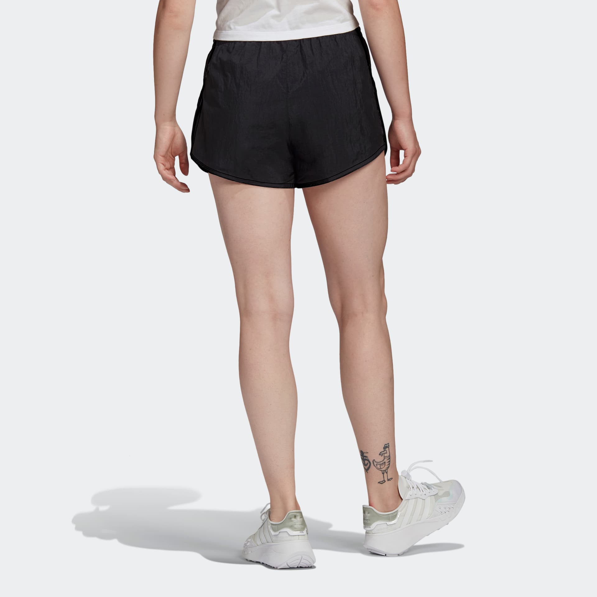 Шорты adidas Originals 3-Stripes Shorts - изображение 3
