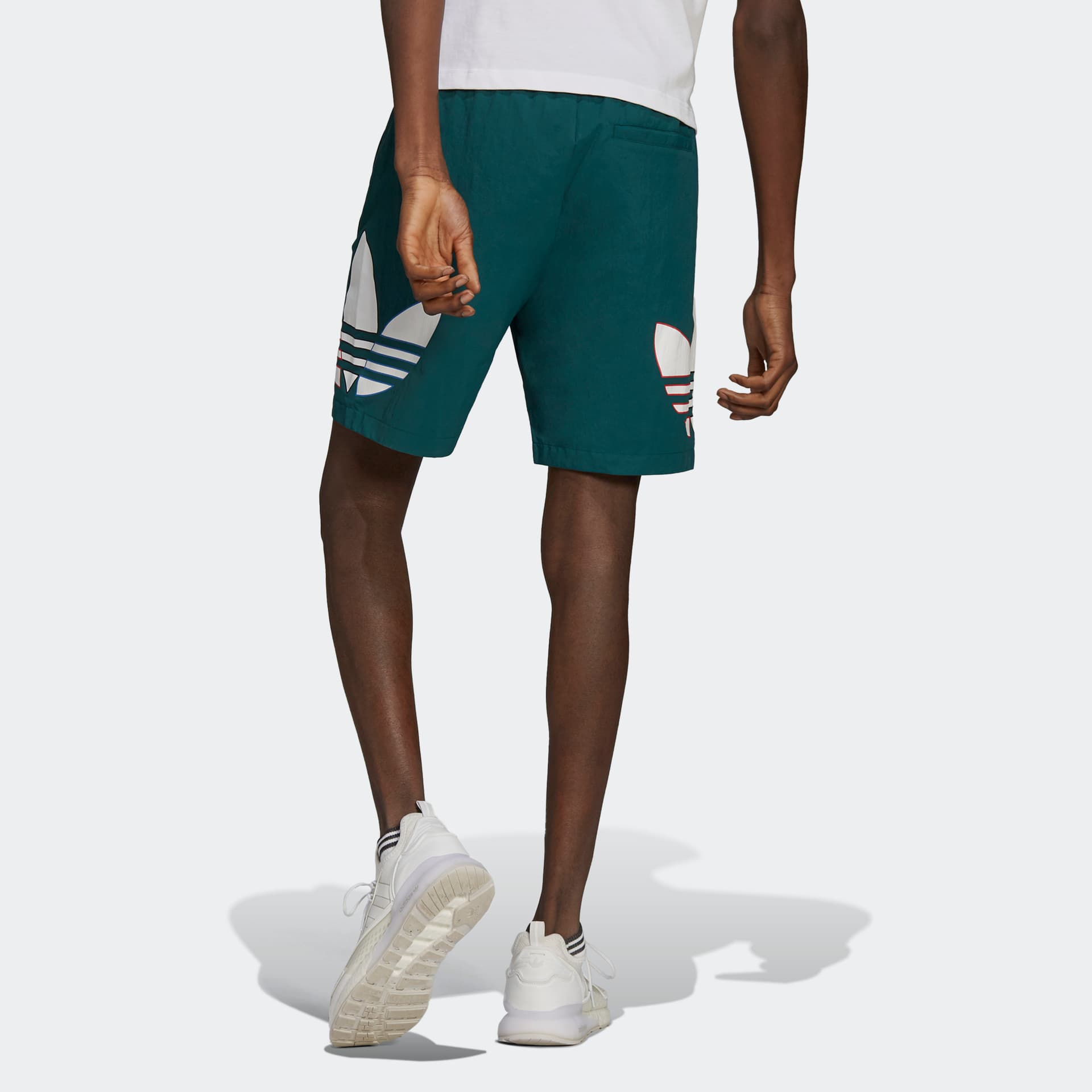 Тренировочные штаны adidas Tricolor Short - изображение 6