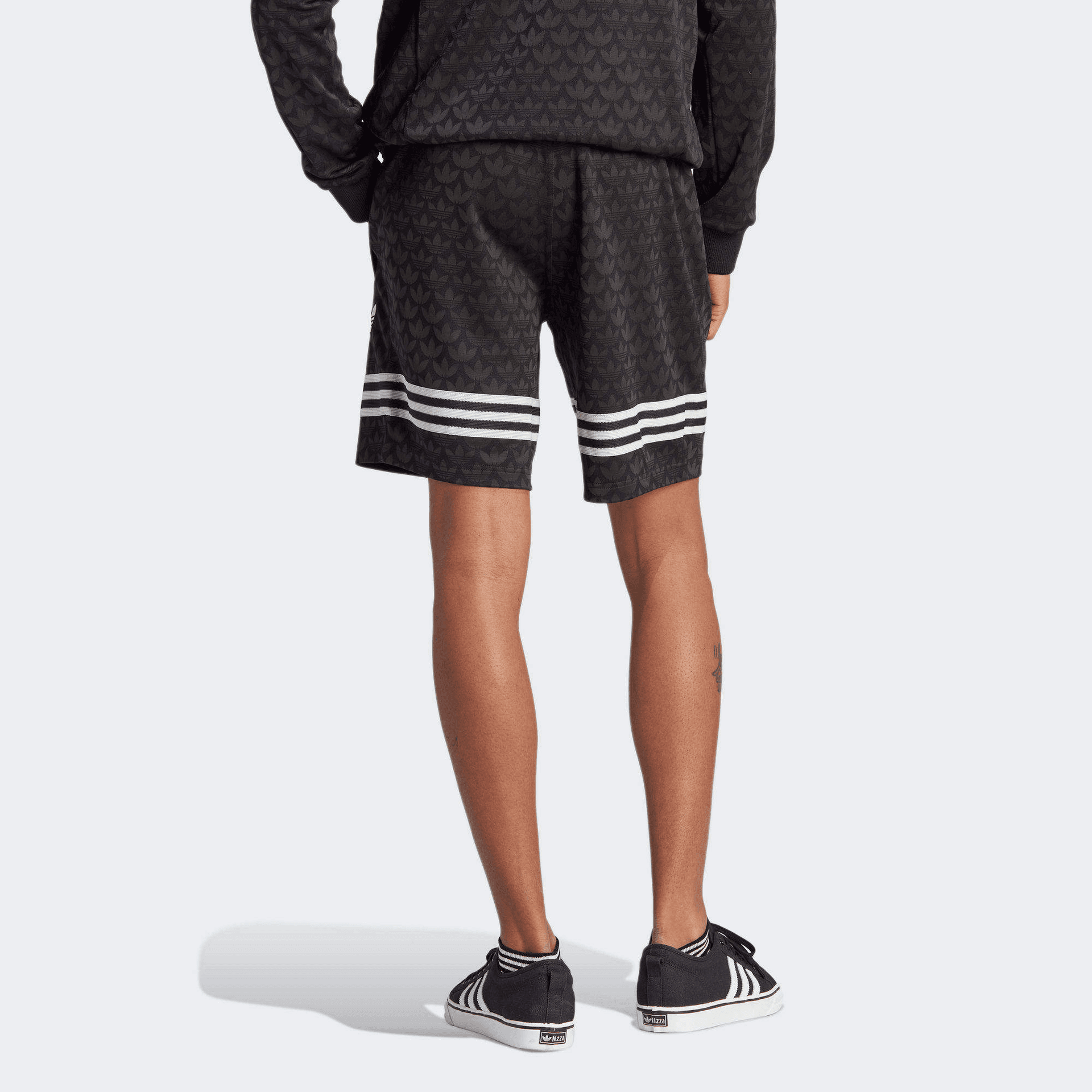 Шорты adidas adicolor 70s Shorts - изображение 2