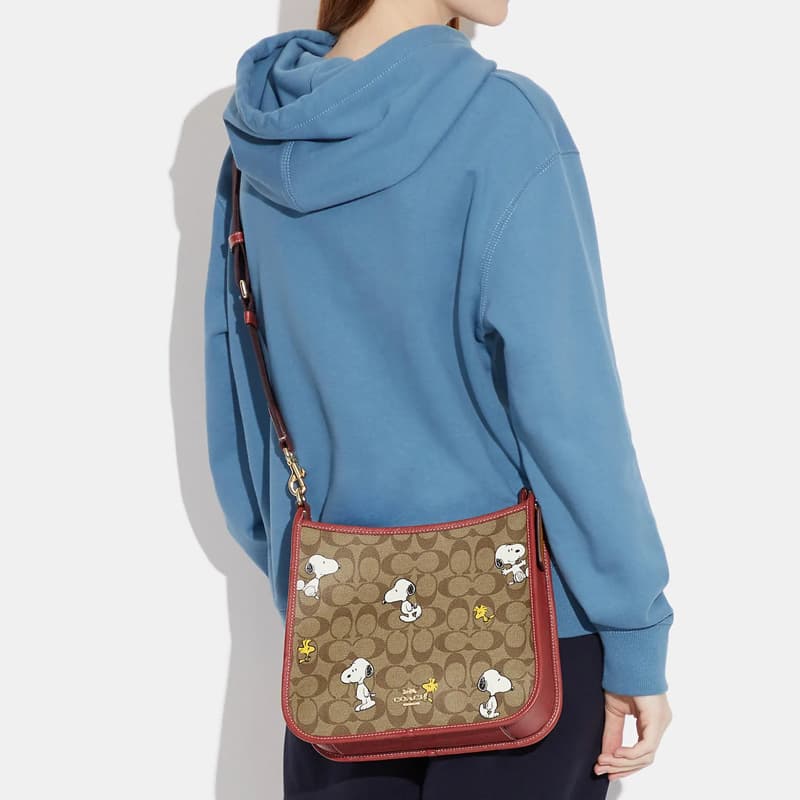 Сумка через плечо COACH x Peanuts Dempsey 27 Brown - изображение 4
