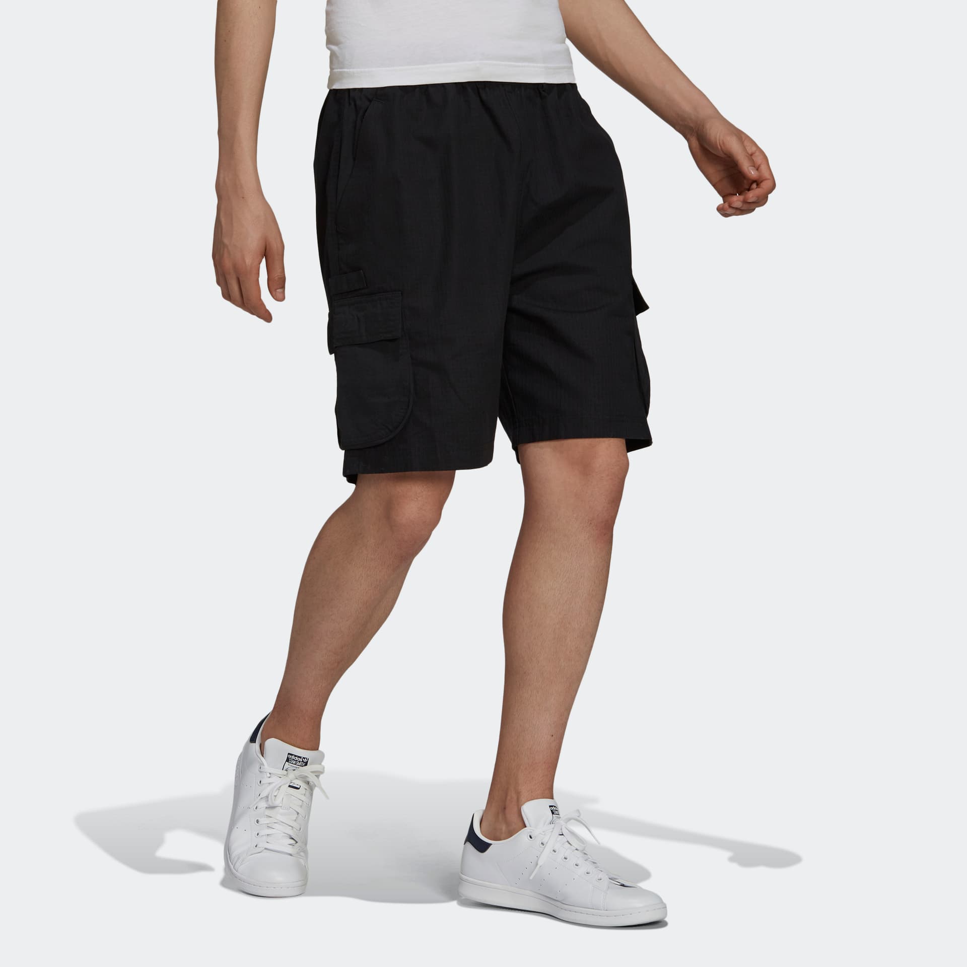 Тренировочные штаны adidas Originals Cargo Shorts - изображение 4
