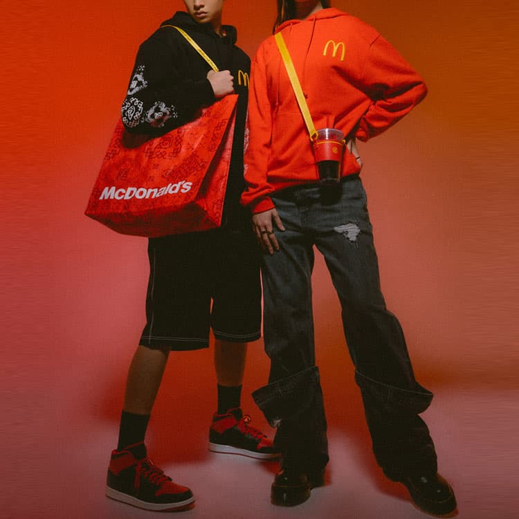 Кофта CLOT x McDonald’s SS23 Logo Sweatshirt - изображение 5