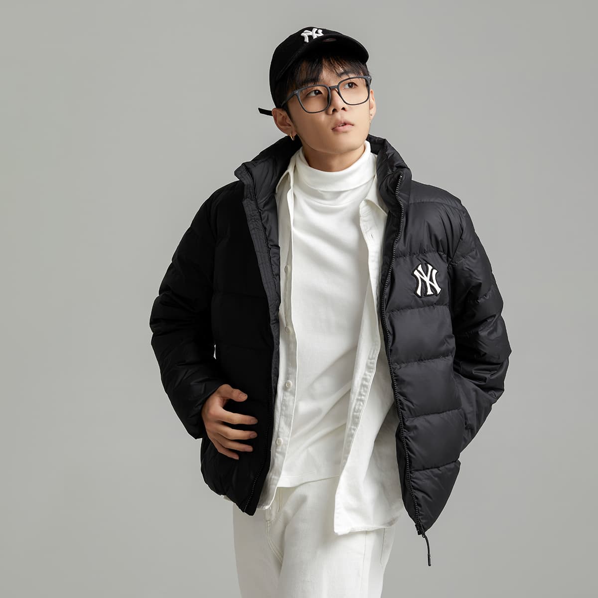 Зимняя куртка MLB Yankees Logo Puffer Jacket Black - изображение 5