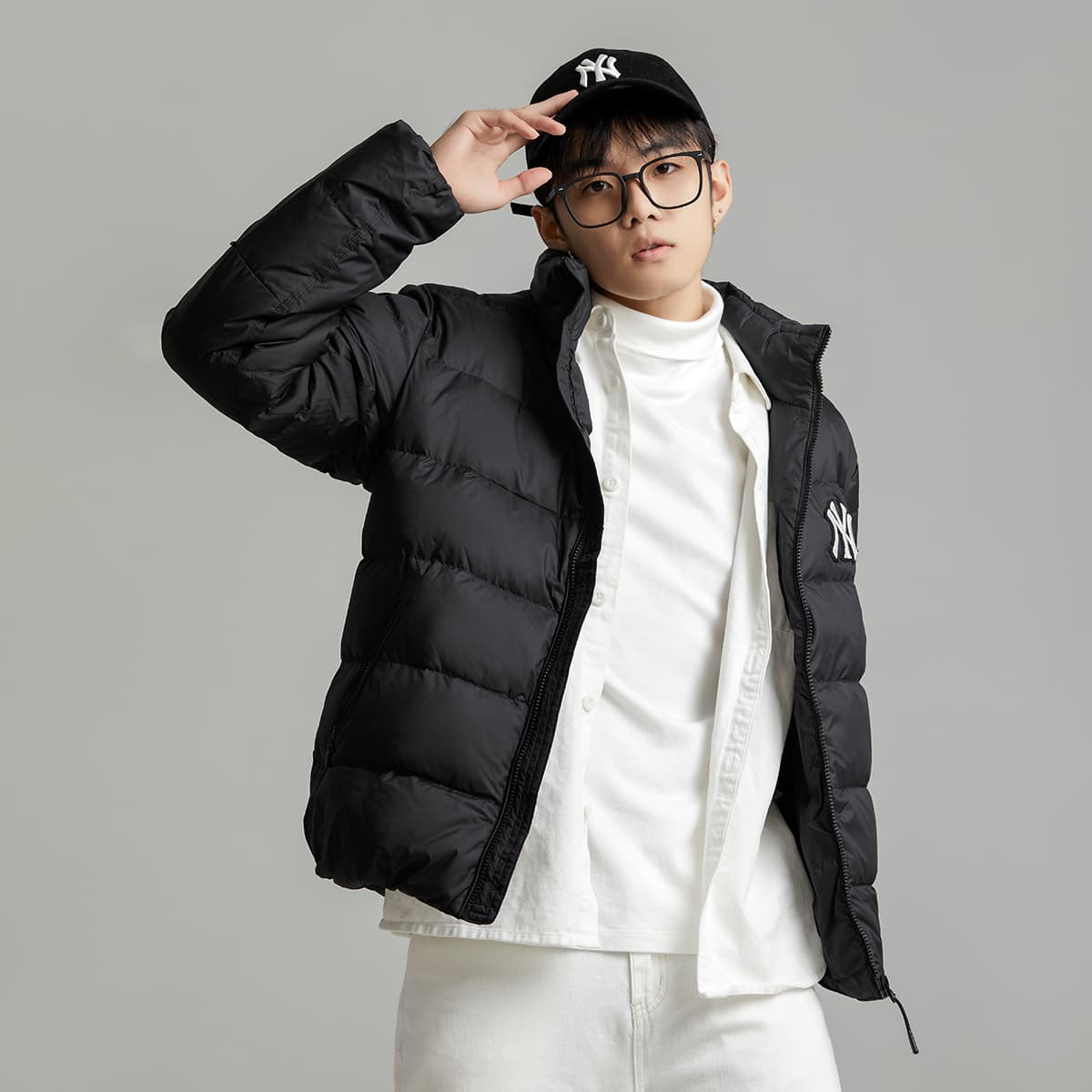 Зимняя куртка MLB Yankees Logo Puffer Jacket Black - изображение 6