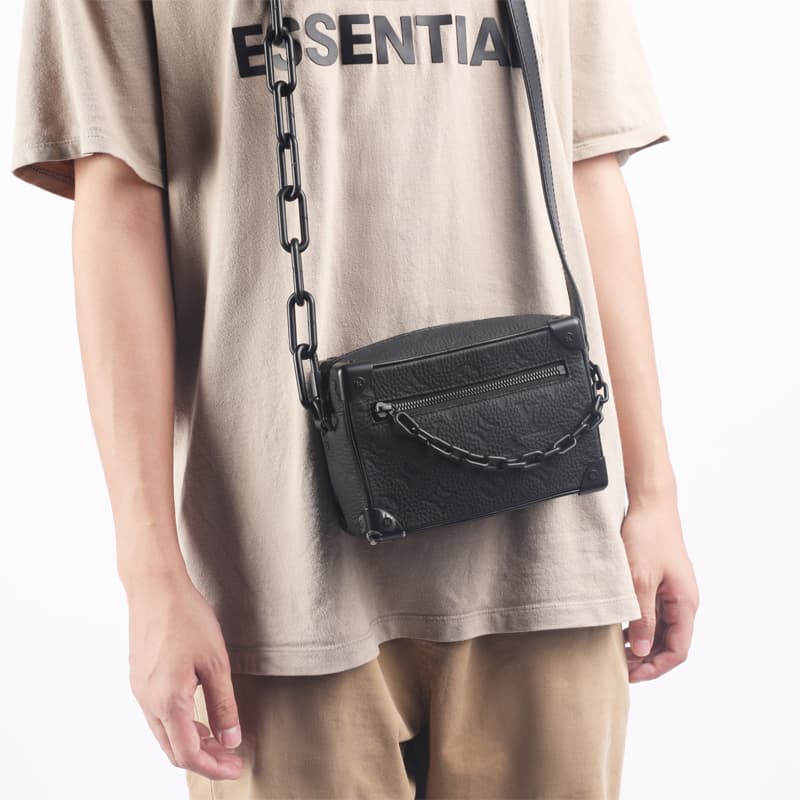 Мини-сумка Louis Vuitton Soft Trunk Black - изображение 7