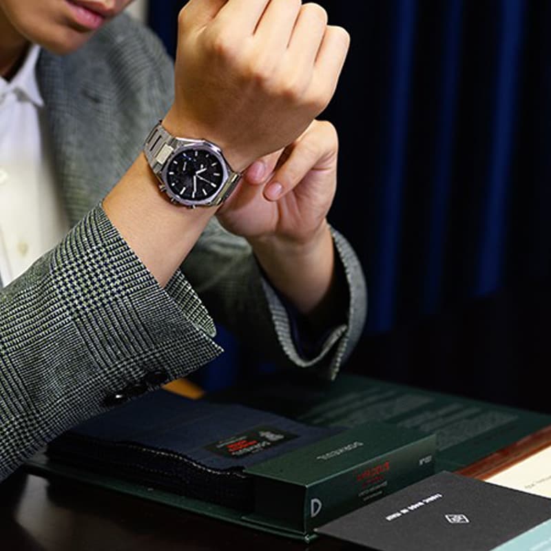 Часы CASIO EDIFICE EQB-1100D-1 - изображение 3