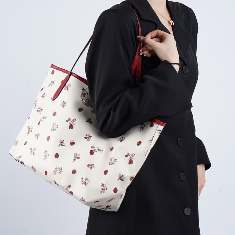 Мини-сумка COACH City 33 Tote Bag - изображение 8