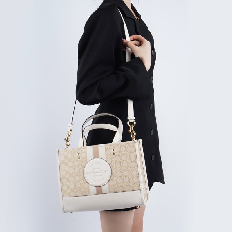 Сумка COACH Dempsey 30 Logo Tote - изображение 7