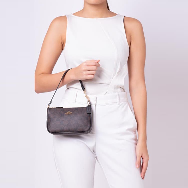 Сумка COACH Nolita 19 - изображение 4