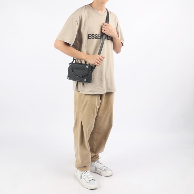 Мини-сумка Louis Vuitton Soft Trunk Black - изображение 8