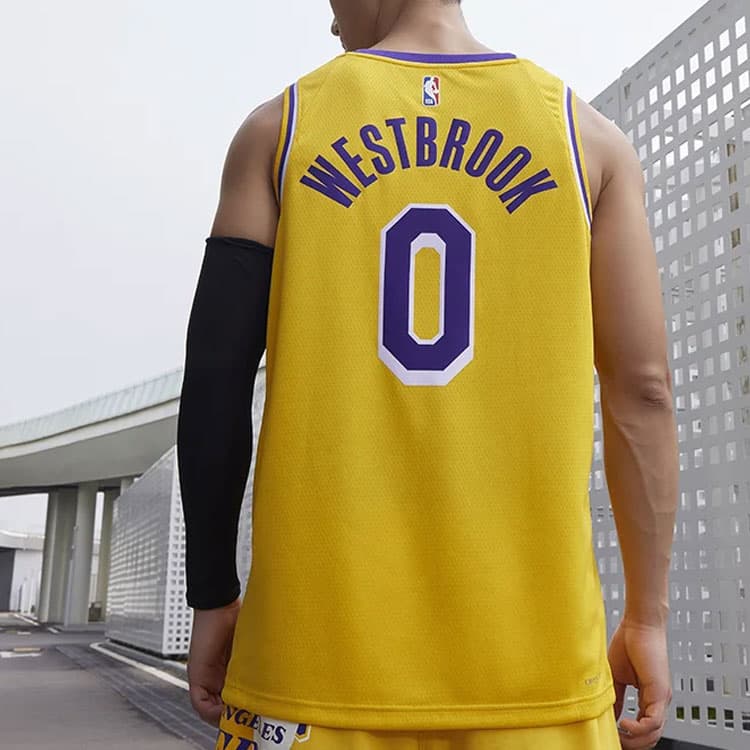 Баскетбольная майка Nike Icon Edition NBA Swingman Jersey - изображение 4