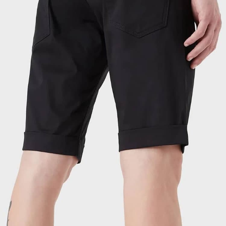 Шорты EMPORIO ARMANI SS22 - изображение 4