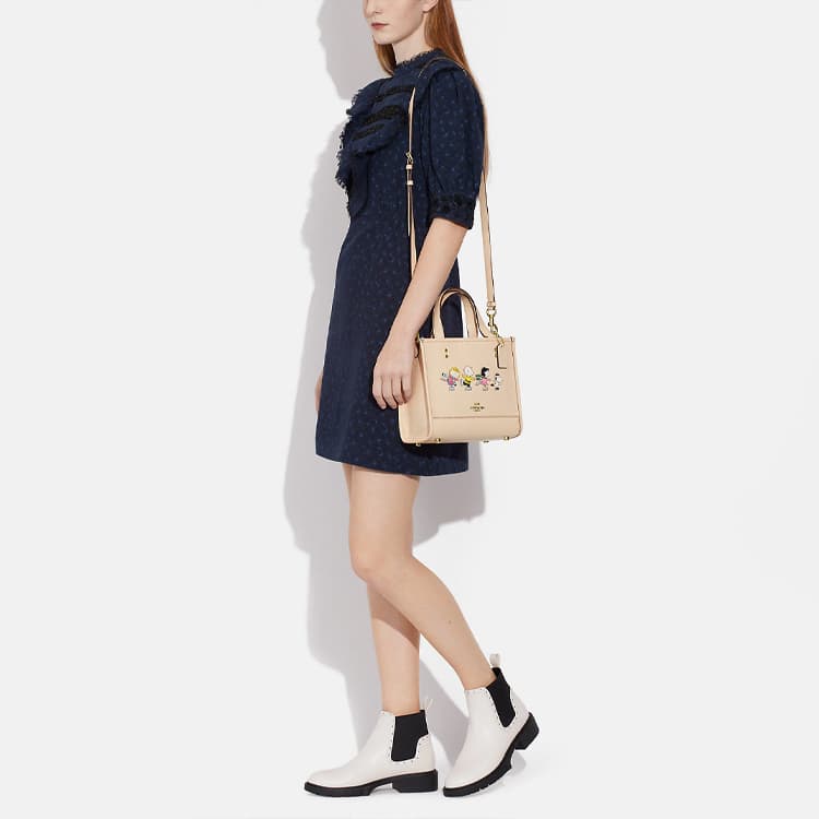 Сумка COACH x Peanuts Snoopy Dempsey Tote - изображение 5