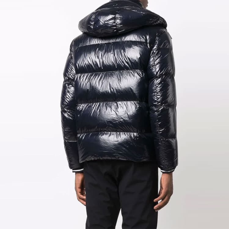 Зимняя куртка Emporio Armani - изображение 4