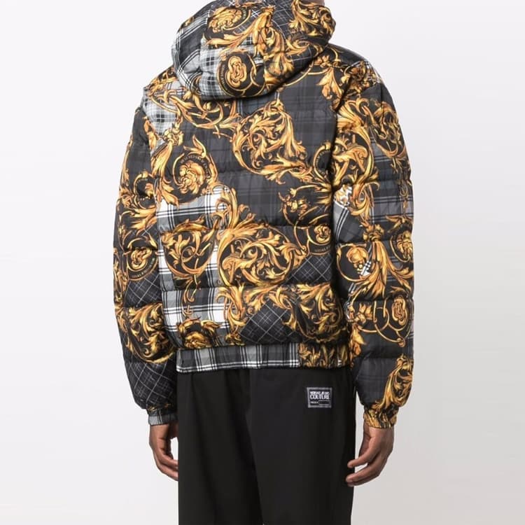 Зимняя куртка Versace Baroque Print Reversible Puffer Jacket - изображение 3