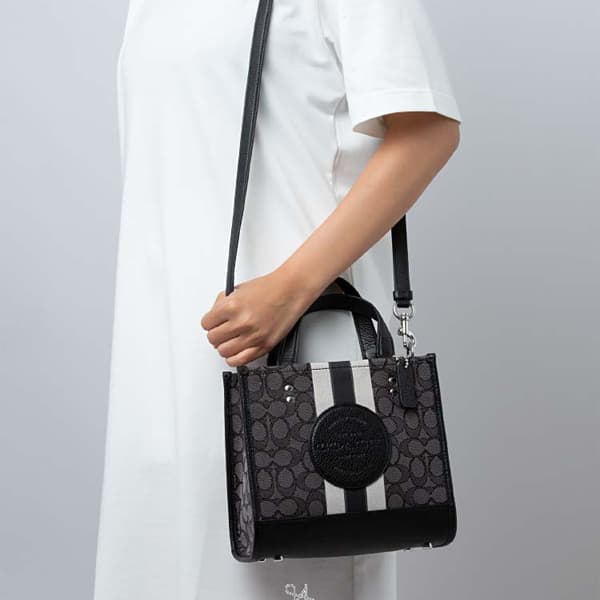 Сумка COACH Dempsey 22 Tote - изображение 4
