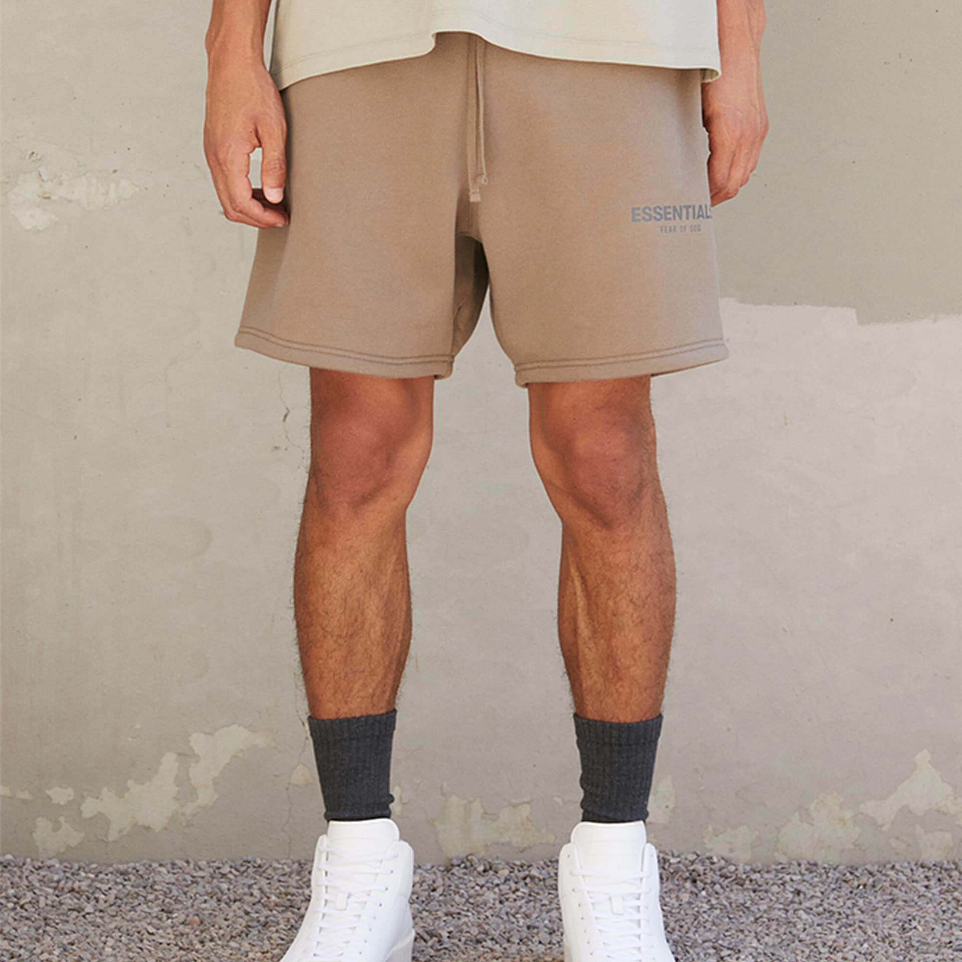 Шорты Fear of God Essentials Sweatshort Harvest - изображение 3