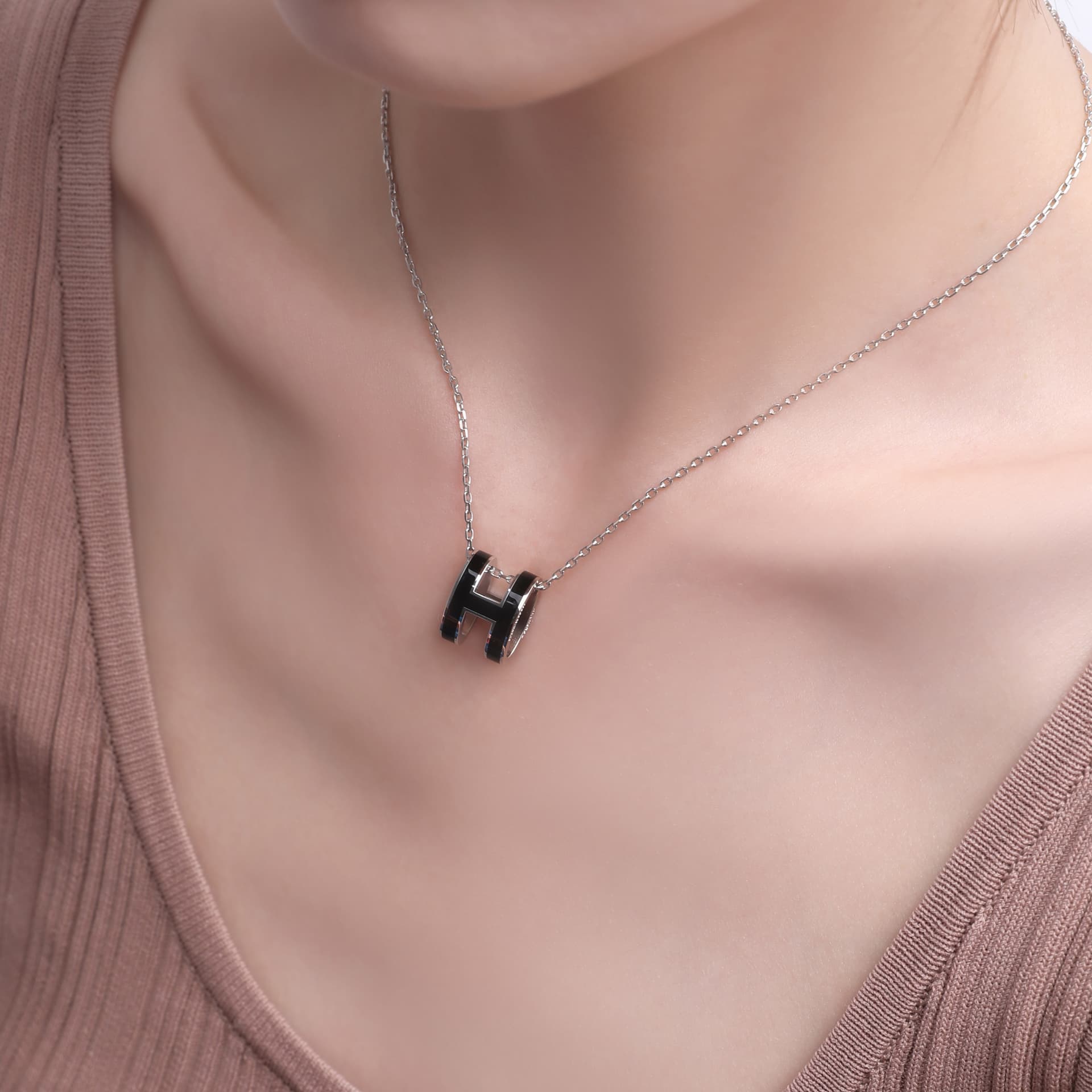 Ожерелье Hermes Pop H Necklace - изображение 5