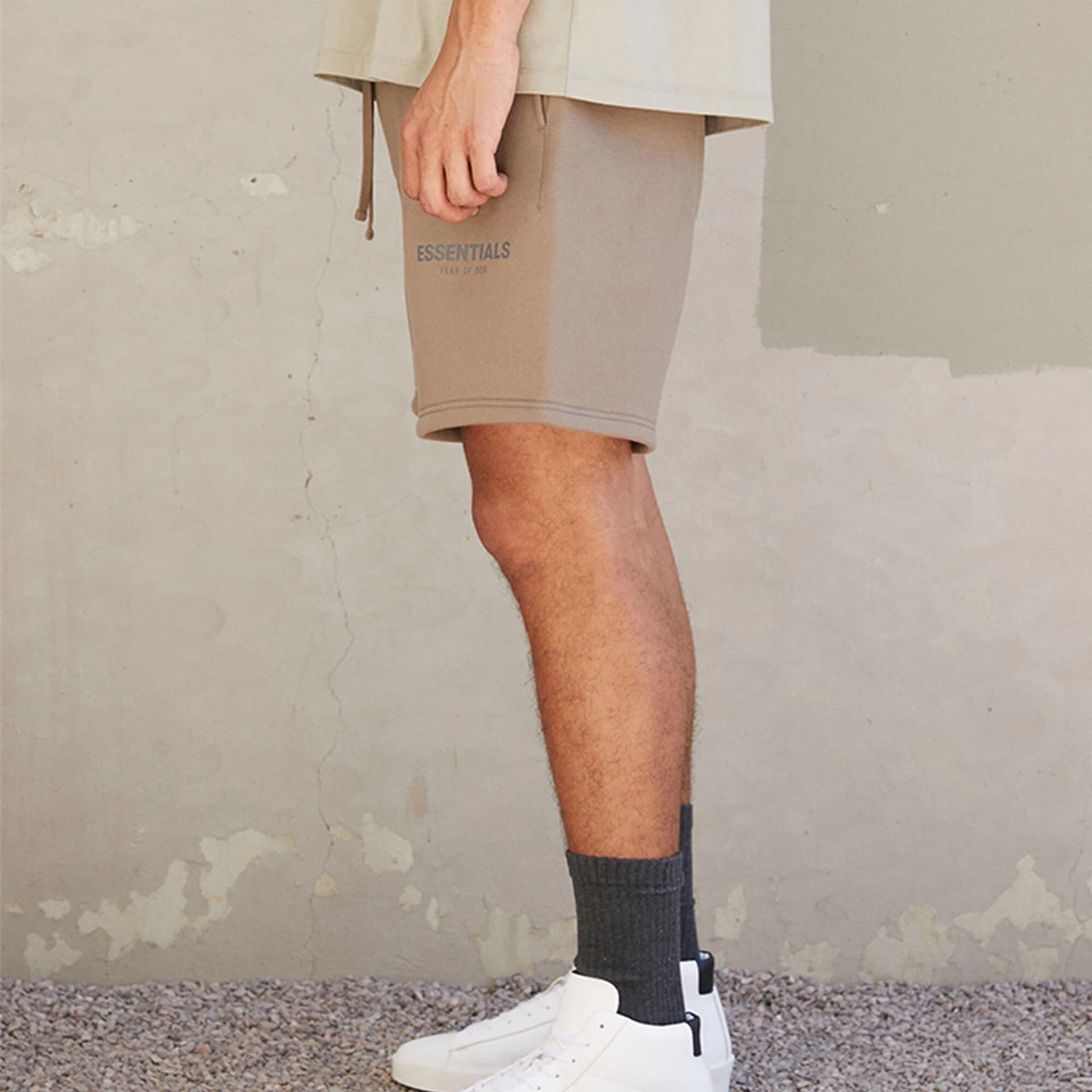 Шорты Fear of God Essentials Sweatshort Harvest - изображение 4
