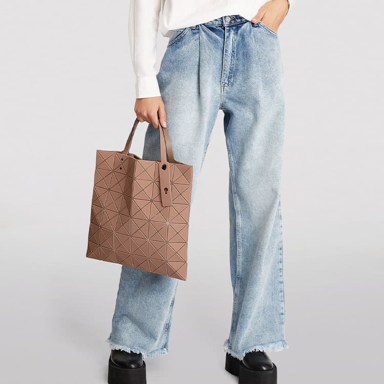 Сумка ISSEY MIYAKE Lucent Tote - изображение 5
