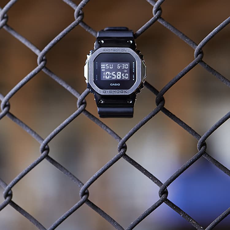 Часы G-SHOCK GM-5600B-1PR - изображение 5