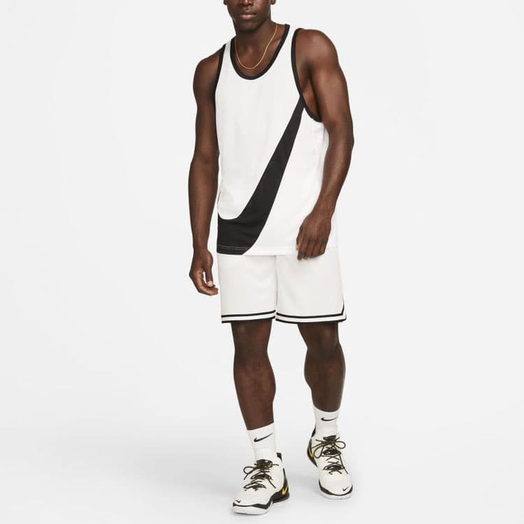 Тренировочные штаны Nike Dri-Fit DNA Shorts - изображение 5