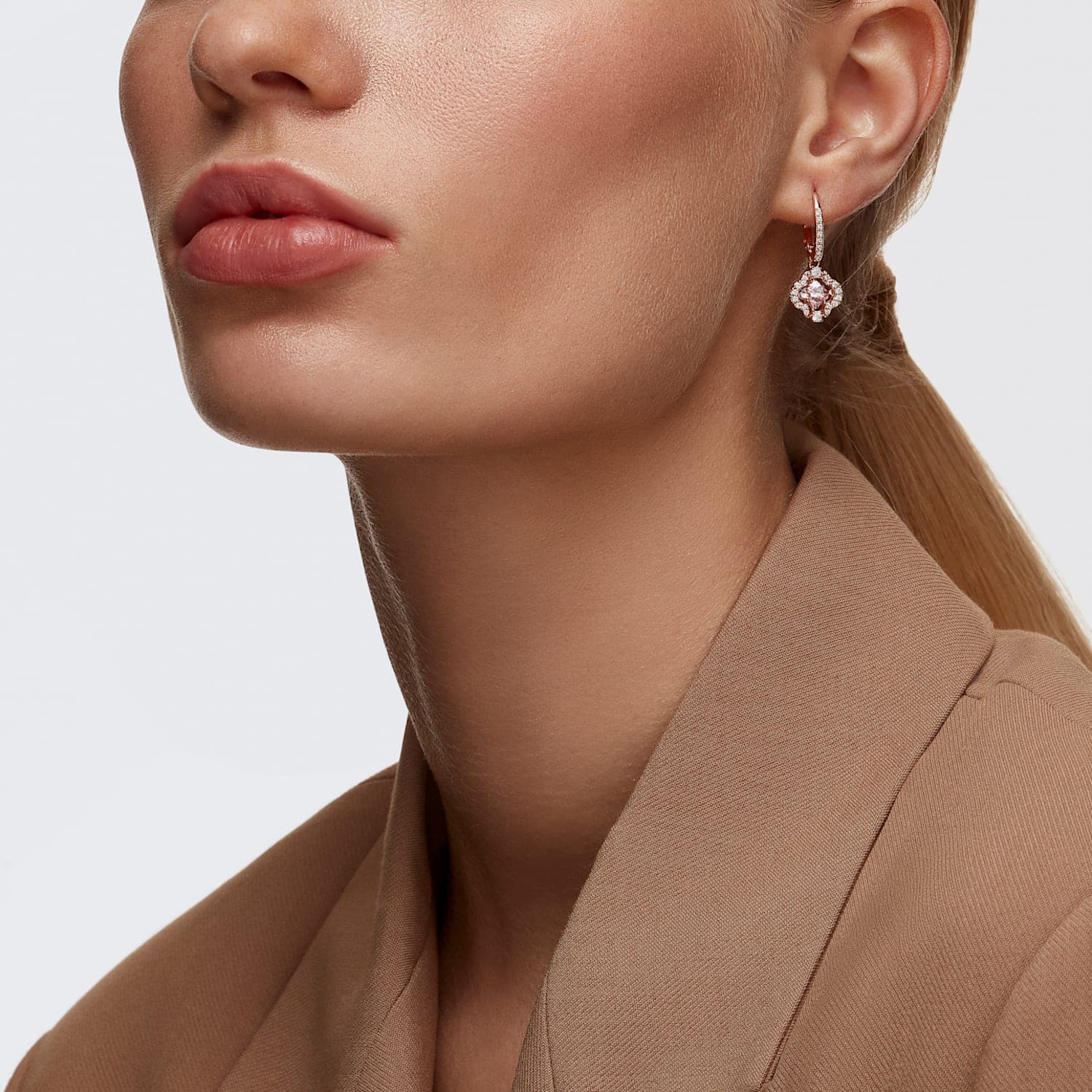 Серьги Swarovski Four Leaf Clover Rose Gold Earrings - изображение 5