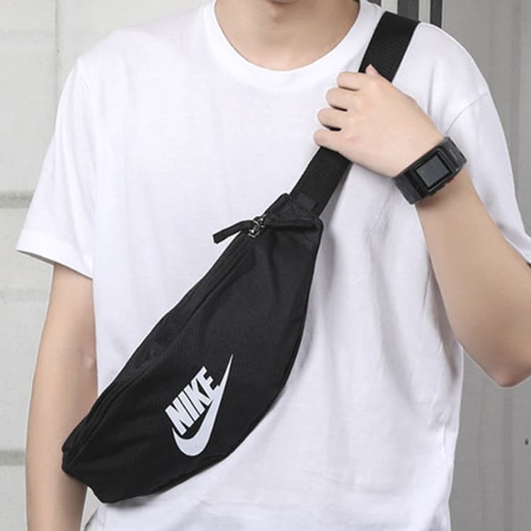 Поясная сумка Nike Waist Bag Black - изображение 5