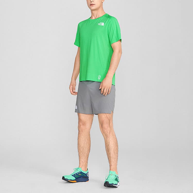 Тренировочные штаны The North Face Logo Shorts - изображение 2
