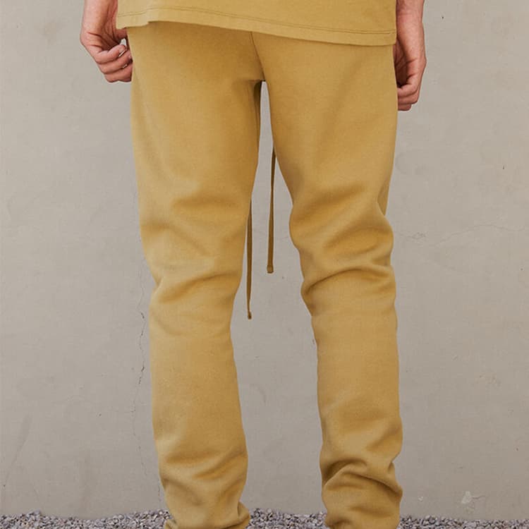 Штаны Fear of God Essentials Sweatpant Amber - изображение 4