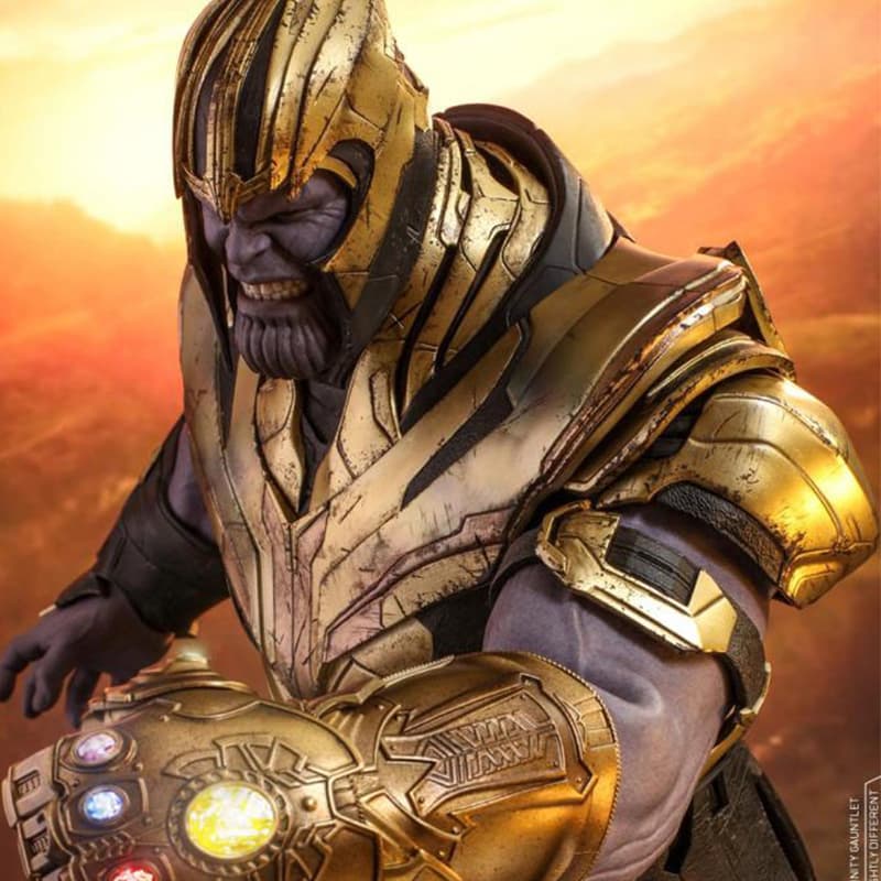 Фигурка Hot Toys Thanos Avengers 4 Gold Armor 3.0 - изображение 4