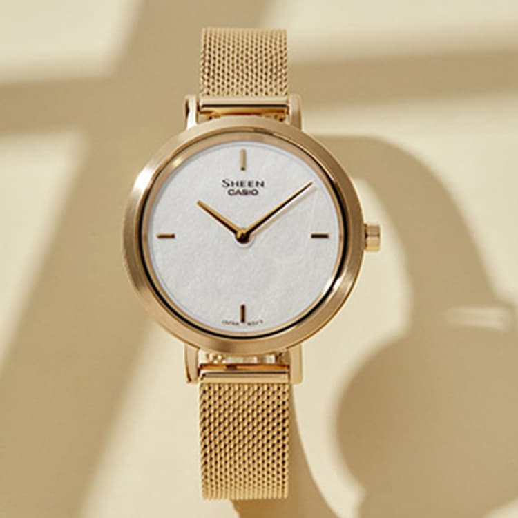 Часы CASIO SHEEN SHE-C150GM-7AUPFP-person - изображение 7