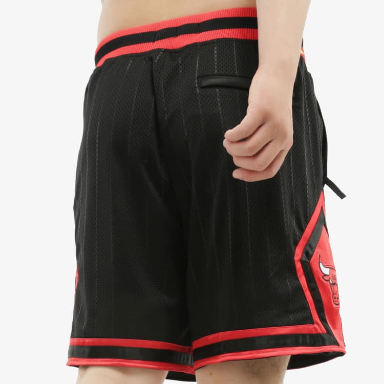 Баскетбольные шорты Nike Bulls Courtside Statement Edition - изображение 6