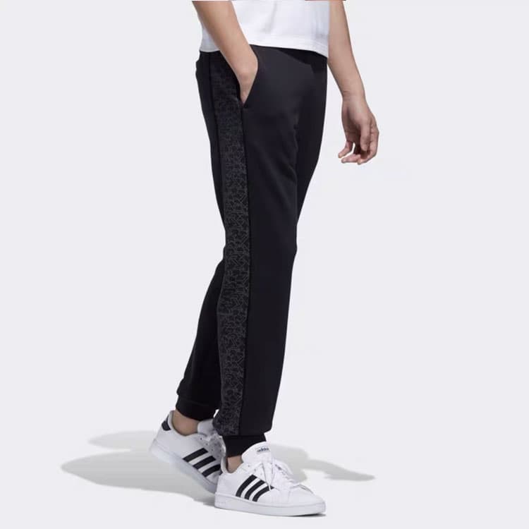 Спортивная одежда adidas neo x Pokemon Lightning Embroidered Sweatpants Black - изображение 5