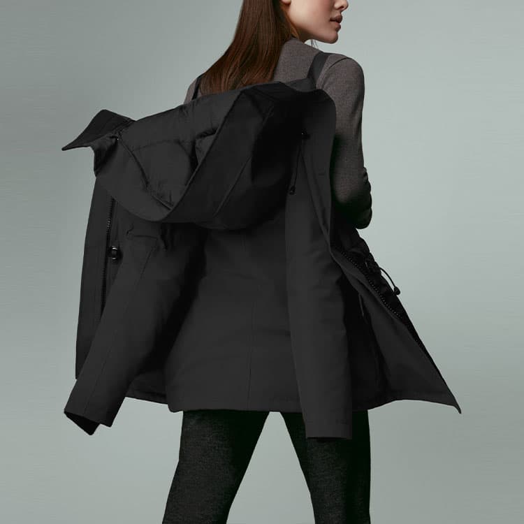 Пуховик Canada Goose Montebello Logo - изображение 4