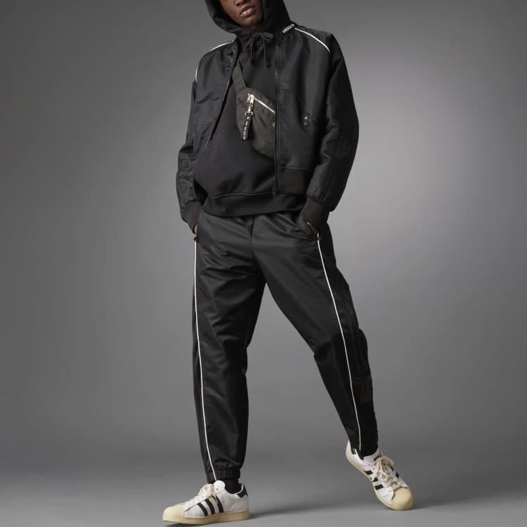 Спортивная одежда adidas Blue Version Track Pants - изображение 4